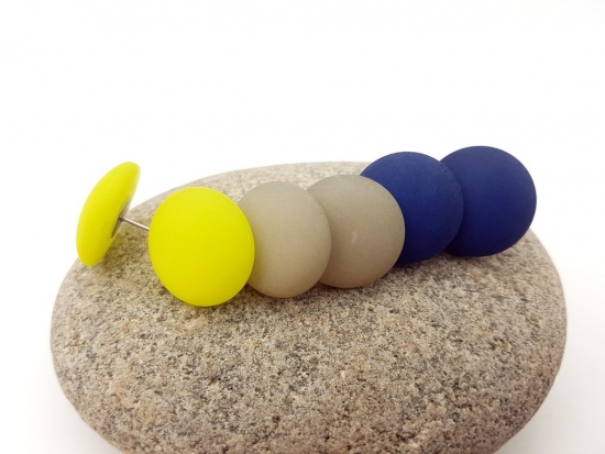 Preview: Matte Cabochon Ohrstecker rund hellgrün, hellbraun, dunkelblau - klein